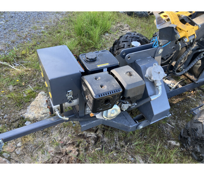 Petrol engine hydraulic unit image